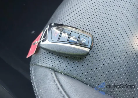 2015 Hyundai Santa Fe Limited z USA, uszkodzony, nr VIN KM8SRDHF1FU124418